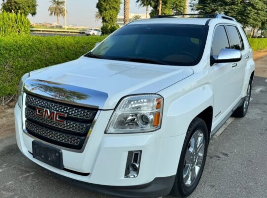 Gmc Terrain 2013 Gcc in perfect condition