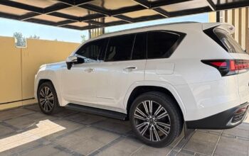 Lexus LX600 prestige 2024 Gcc full option