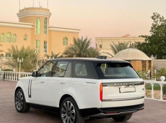 Range Rover vouge HSE P530 full option 2022 Gcc