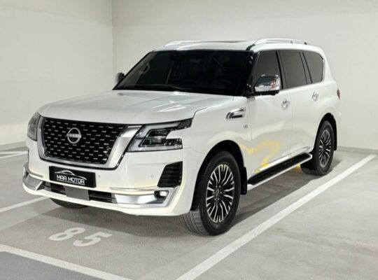 Nissan patrol platinum 2022 Gcc for sale