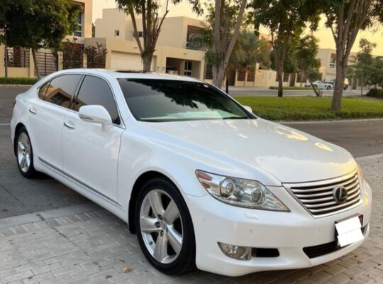 Lexus Ls460 L 2012 Gcc full option for sale