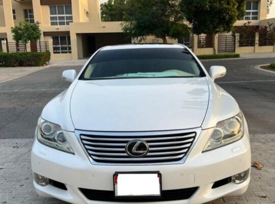 Lexus Ls460 L 2012 Gcc full option for sale