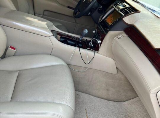 Lexus Ls460 L 2012 Gcc full option for sale