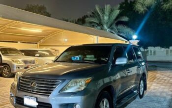 Lexus LX570 full option 2010 in good condition