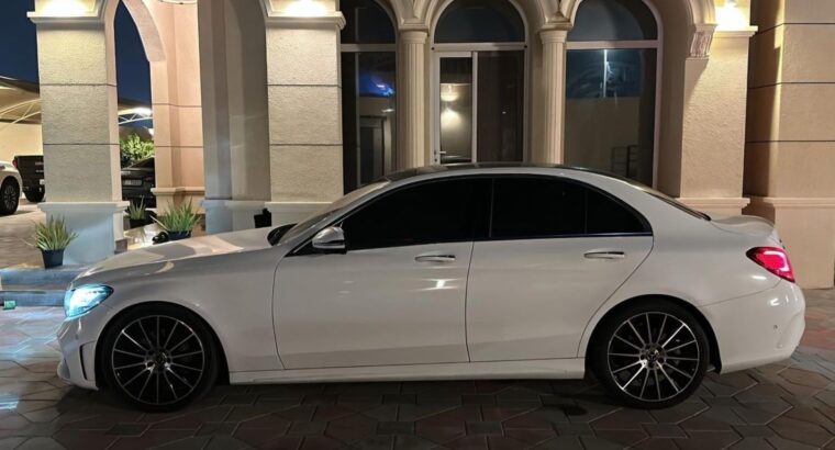 Mercedes C200 full option 2019 Gcc for sale