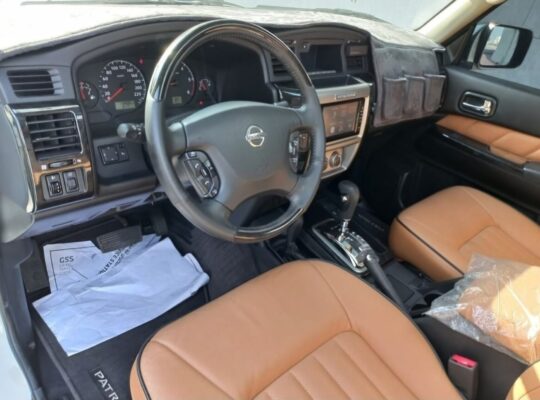 Nissan patrol super safari 2022 full option for sa