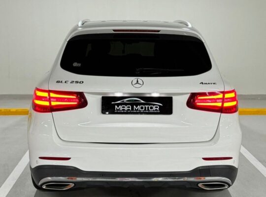 Mercedes GLC 250 2019 Gcc for sale