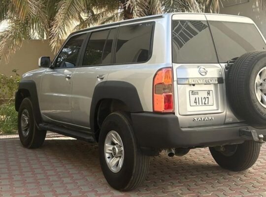 Nissan Patrol safari 2005 in good condition for sa