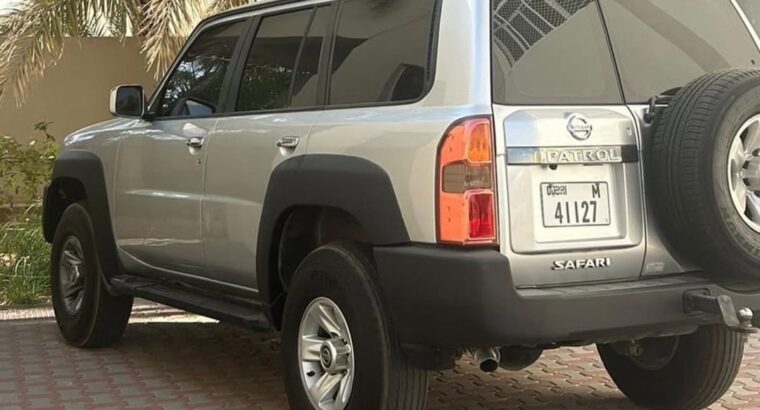 Nissan Patrol safari 2005 in good condition for sa