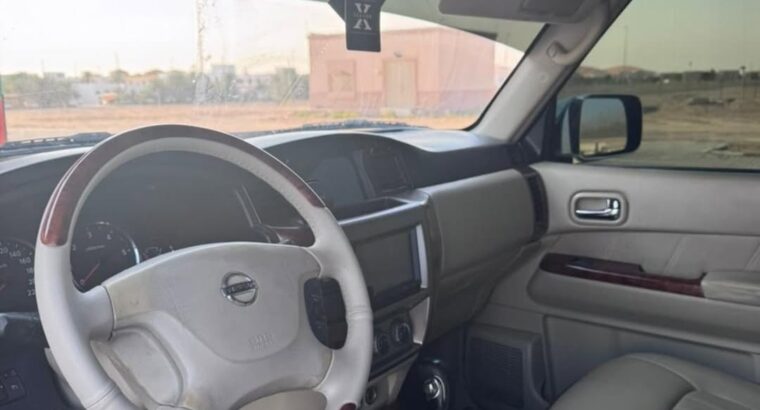 Nissan Patrol safari 2005 in good condition for sa