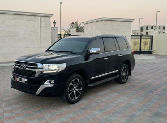 Toyota Land cruiser VXR 5.7 full option 2021 Gcc