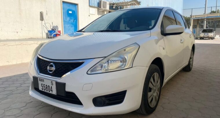 Nissan Tiida hatchback 2014 Gcc for sale