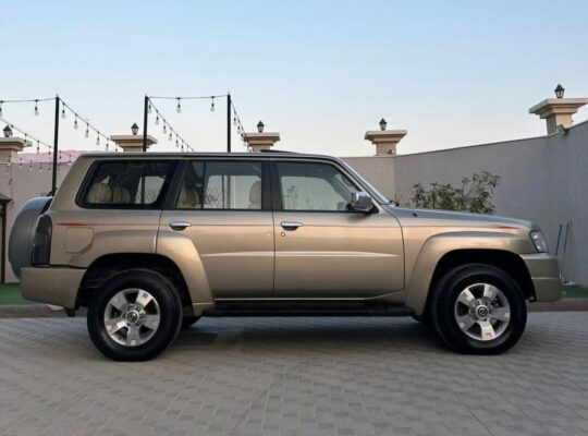 Nissan patrol super safari 2008 Full option for sa