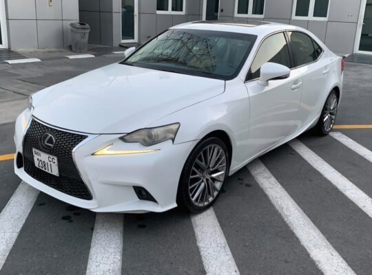 Lexus IS250 full option 2014 Gcc for sale