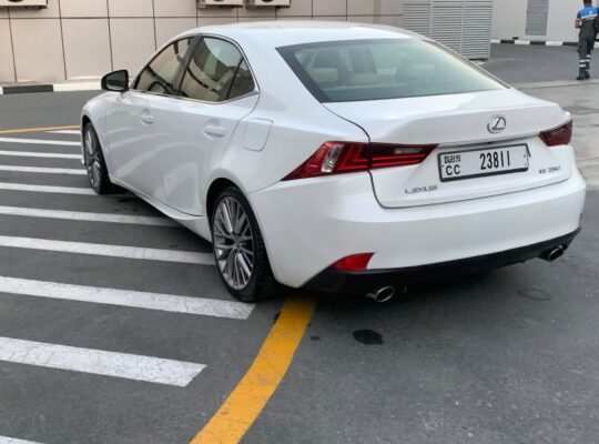 Lexus IS250 full option 2014 Gcc for sale