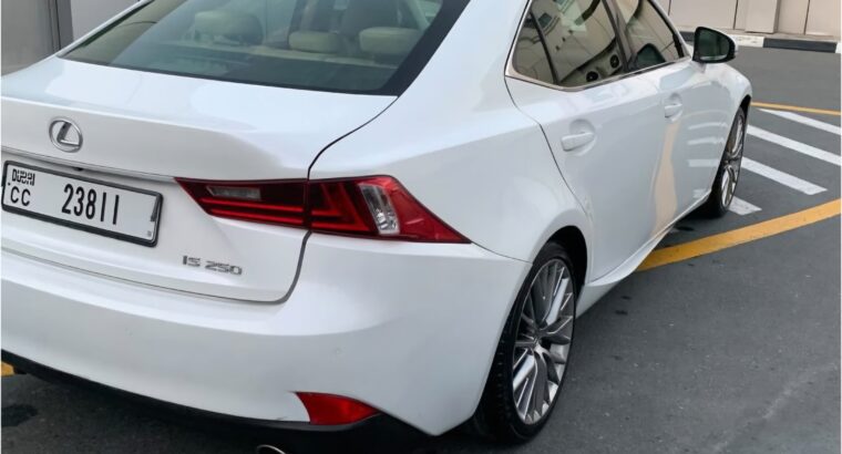 Lexus IS250 full option 2014 Gcc for sale