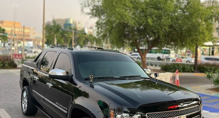 Chevrolet Avalanche LTZ 2009 Gcc for sale