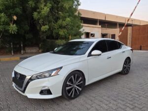 Nissan Altima SL 2020 Gcc full option for sale