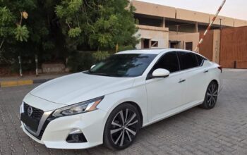 Nissan Altima SL 2020 Gcc full option for sale