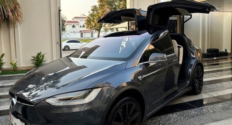 Tesla model X Fully loaded 2020 Gcc for sale