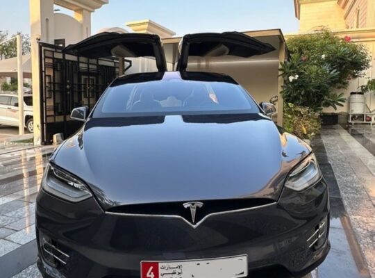 Tesla model X Fully loaded 2020 Gcc for sale