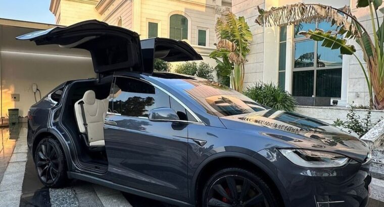 Tesla model X Fully loaded 2020 Gcc for sale