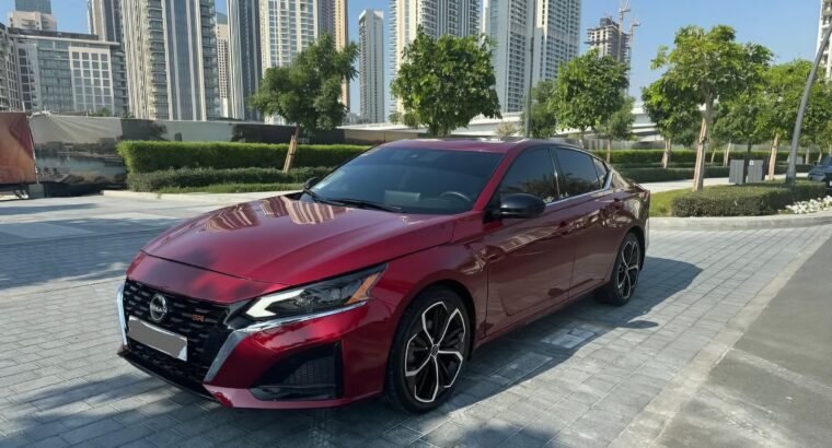 Nissan Altima SR full option 2023 USA imported