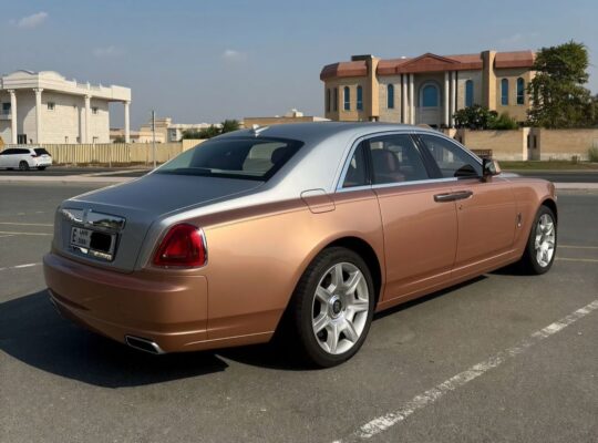 Rolls Royce Ghost 2014 full option Gcc