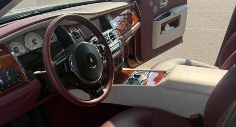 Rolls Royce Ghost 2014 full option Gcc