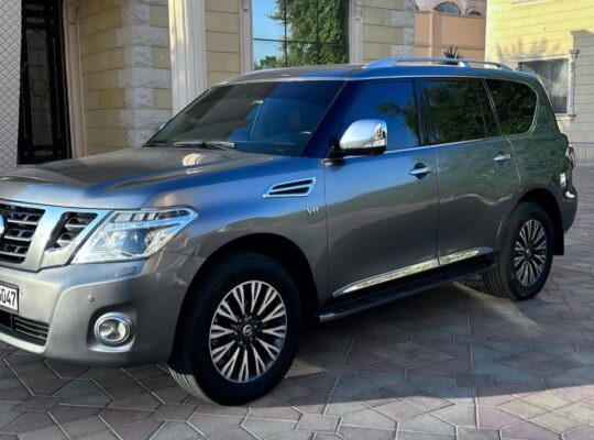 Nissan Patrol platinum 2015 Gcc in perfect conditi