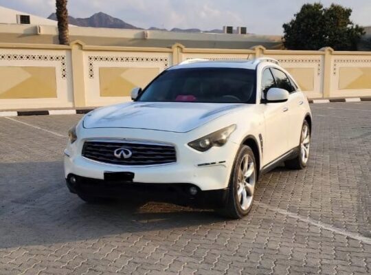 Infiniti Fx50s full option 2009 Gcc for sale