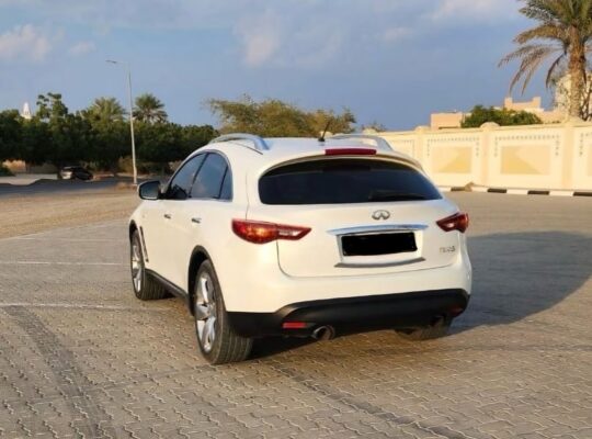 Infiniti Fx50s full option 2009 Gcc for sale