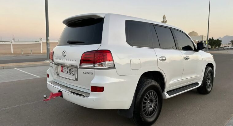 Lexus LX570 full option 2009 Gcc for sale