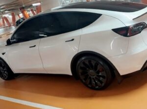 Tesla model Y performance 2023 Gcc