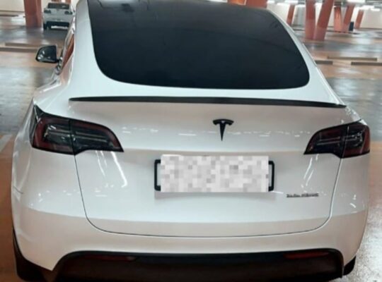 Tesla model Y performance 2023 Gcc