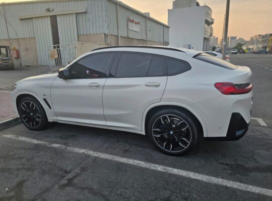 BMW X4 M40i M performance 2023 fully loaded Gcc