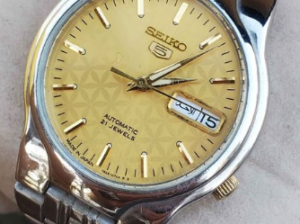 Vintage Seiko5 Automatic 7S26 caliber 21-jewels Go