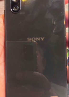 Sony Experia SO-52B very good mobile for sale