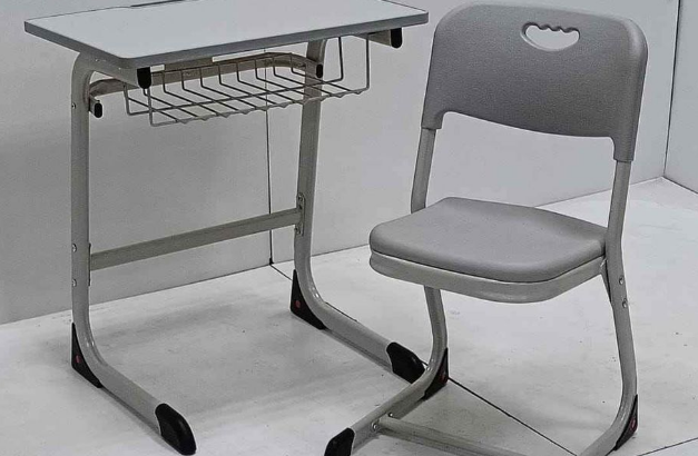 Study School desk For Sale