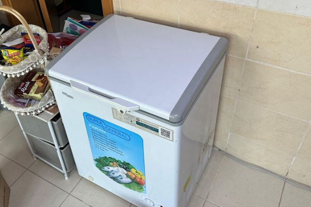 Super General Deep Freezer Chest 150L For Sale