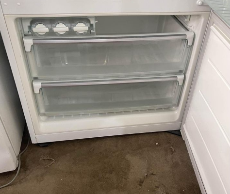 Westinghouse-510L. Refrigerator For Sale