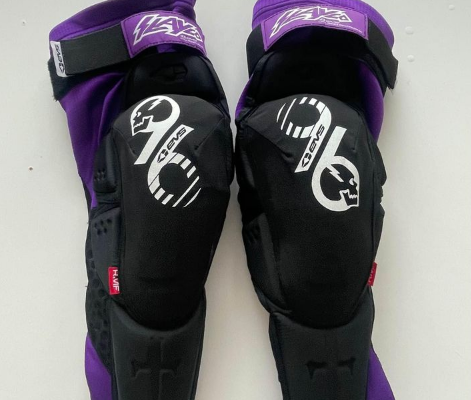 EVS – axel hodges knee pads for sale