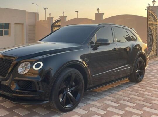 Bentley Bentayga 2018 Gcc fully loaded for sale