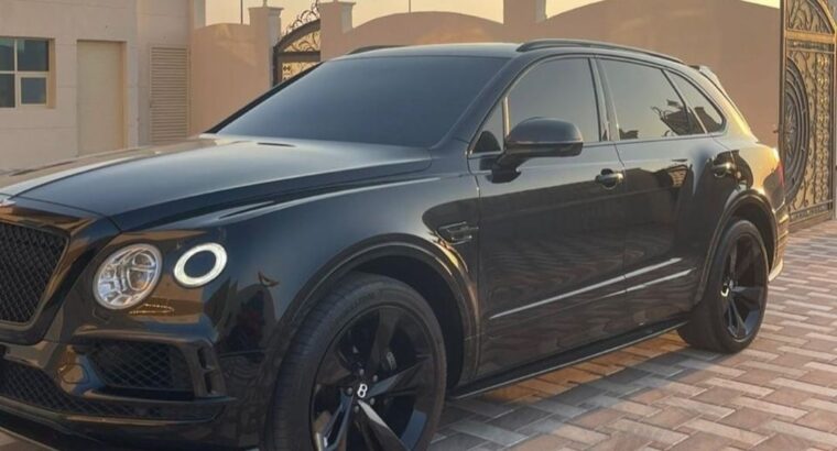 Bentley Bentayga 2018 Gcc fully loaded for sale