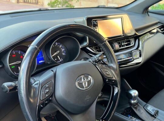 Toyota CHR 2018 full option USA imported