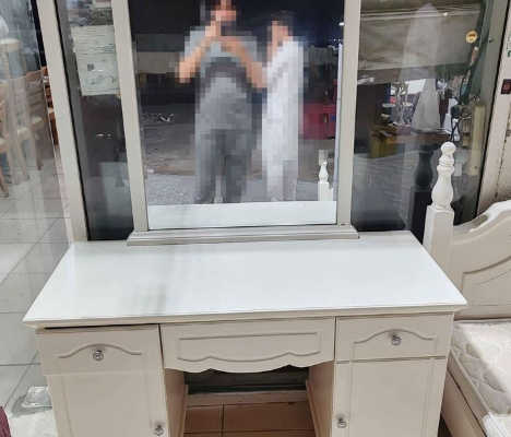 dressing table for sale