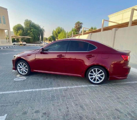 Lexus IS300 2012 GCC in good condition for sale