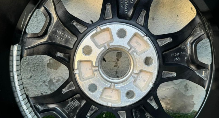 5x Jeep Rubicon 17” wheels for sale