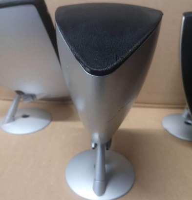 Mordount short loud speakers in good condition for
