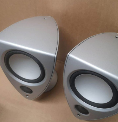 Mordount short loud speakers in good condition for